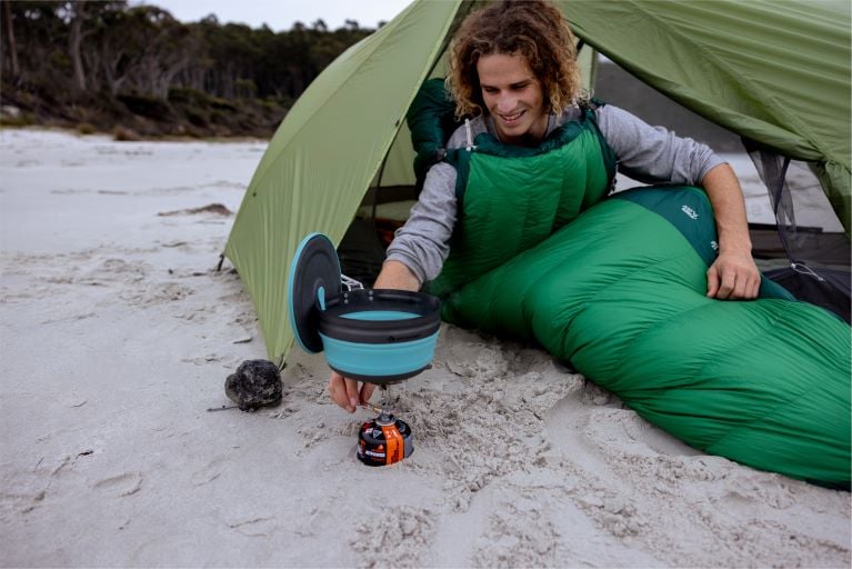 SEA TO SUMMIT FRONTIER ULTRALIGHT COLLAPSIBLE POURING POT  - Image 3