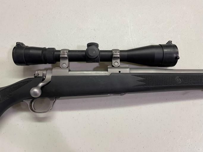 USED - RUGER M77 300 WIN MAG - Image 3